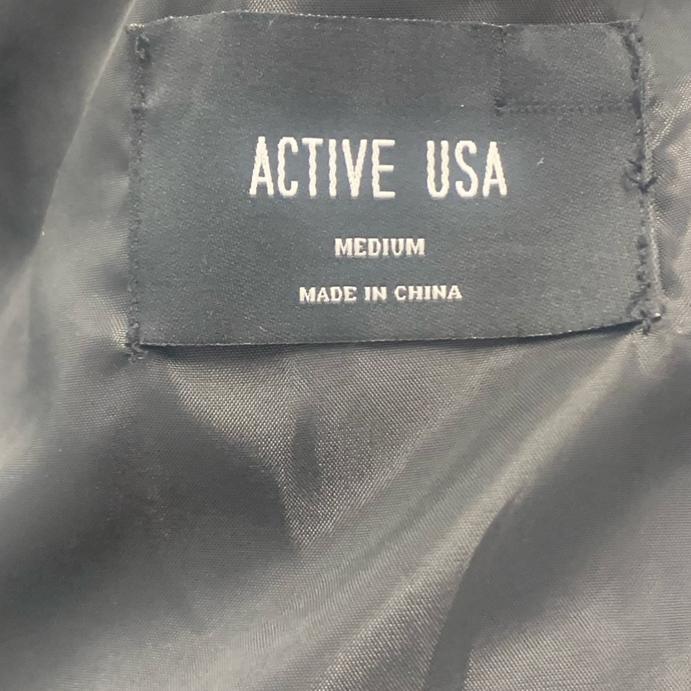 Active U.S.A. Quilted Black Vest - Picture 9 of 9